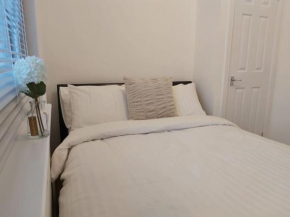 Flat 7 - Newly Renovated